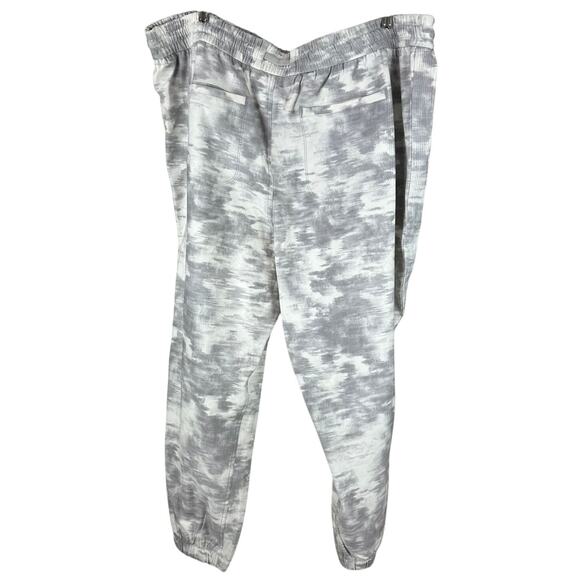 Athleta Farallon Printed Jogger Inversion Light Grey Women's Size 24 NWOT STAIN - Picture 3 of 11
